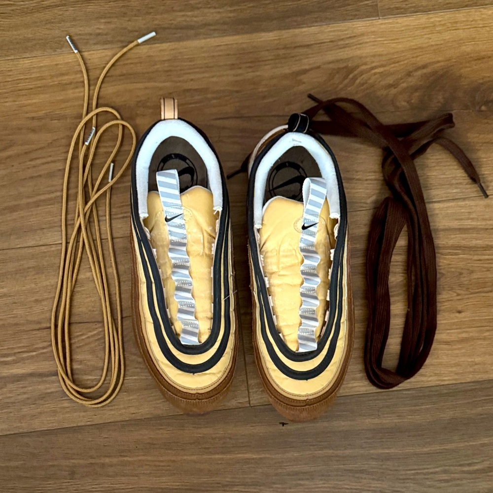 Yellow and Brown Sneakers with Extra Laces